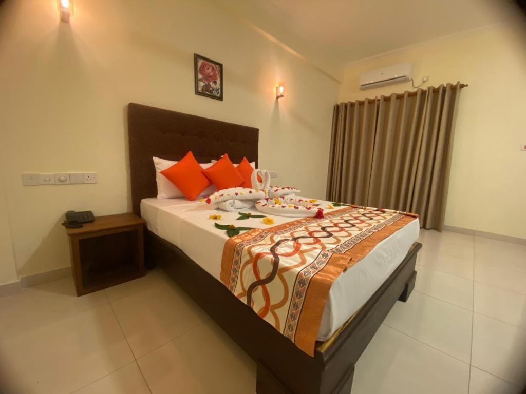 Hotel Northway Vavuniya Exterior foto