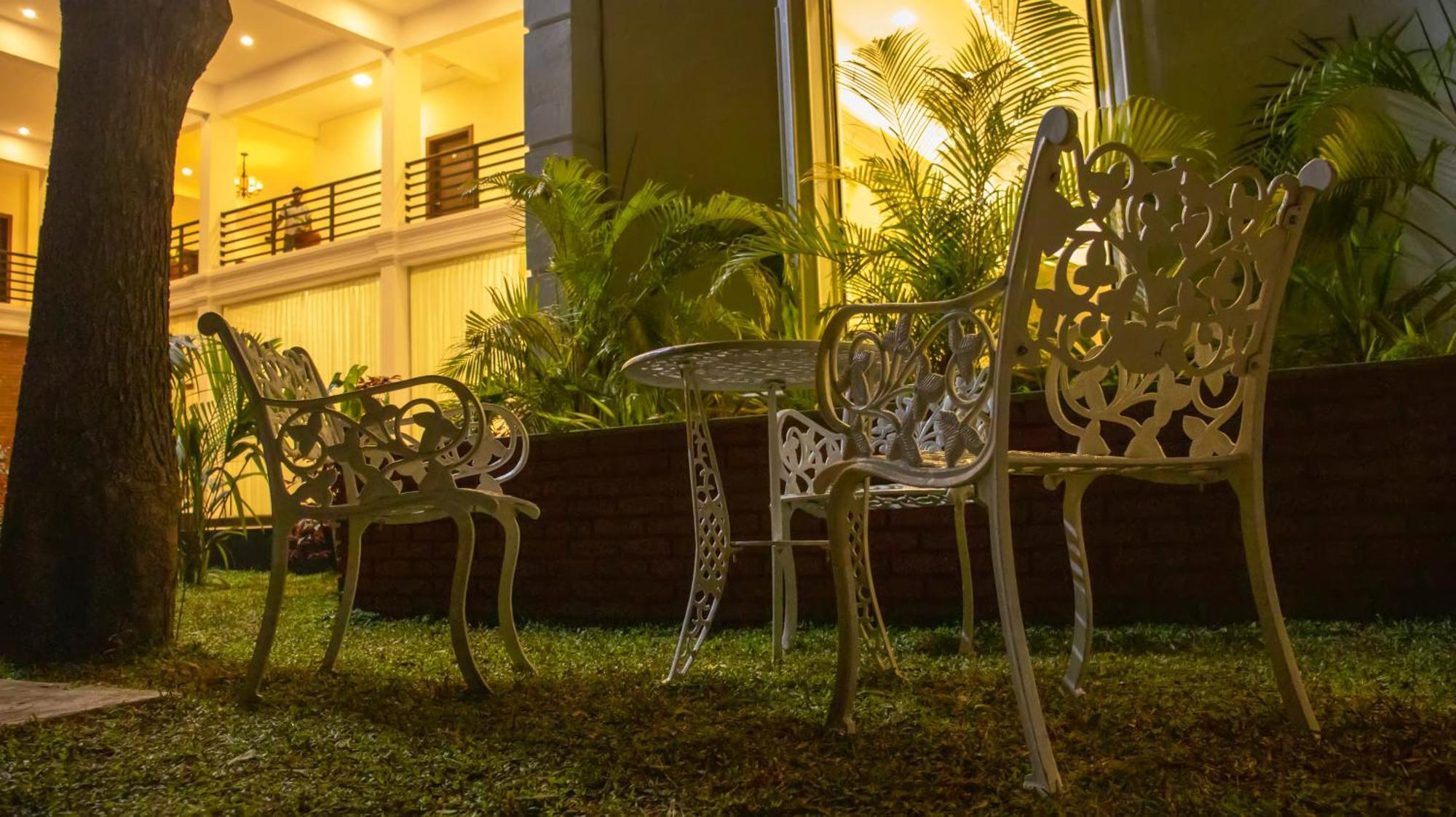 Hotel Northway Vavuniya Exterior foto