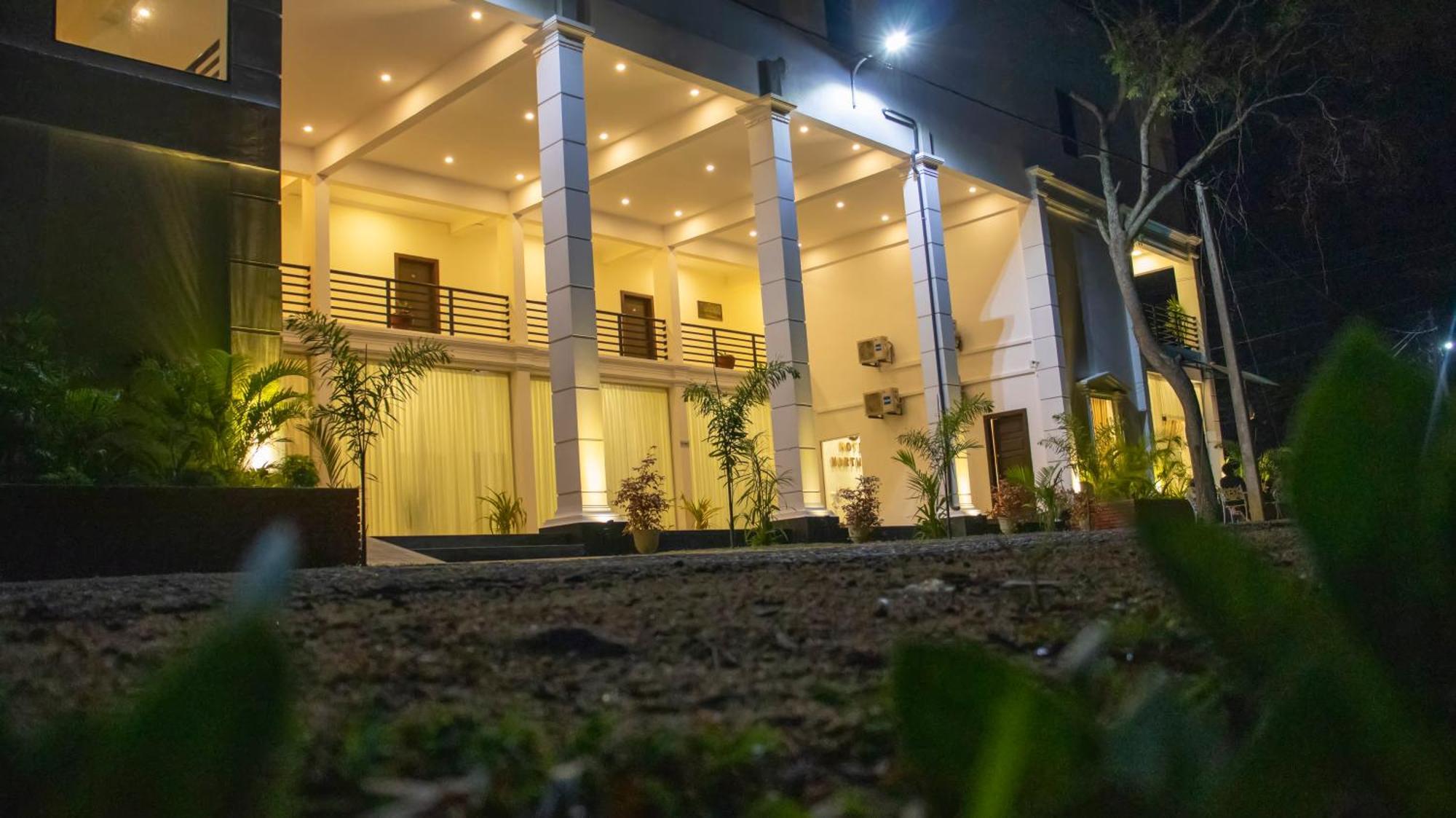 Hotel Northway Vavuniya Exterior foto
